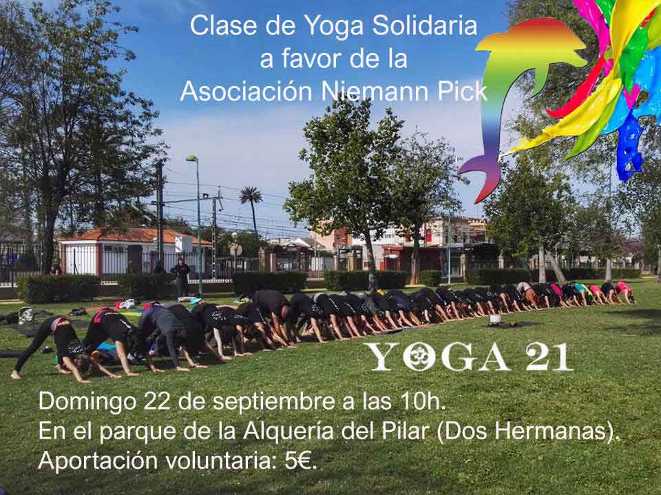 Clase de yoga en el parque a favor de la asociación Niemann Pick - Yoga 21